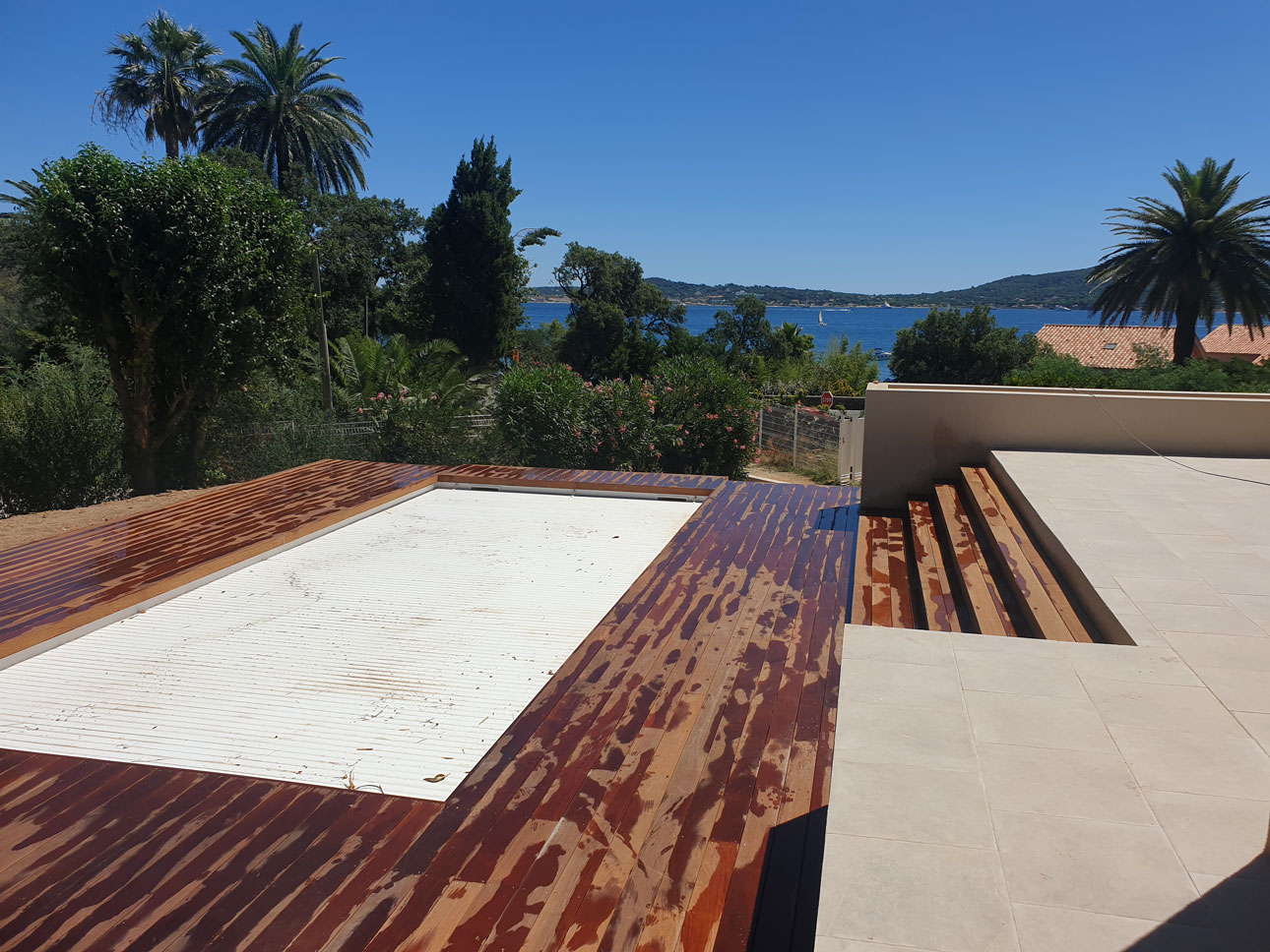 creation terrasse bois grimaud