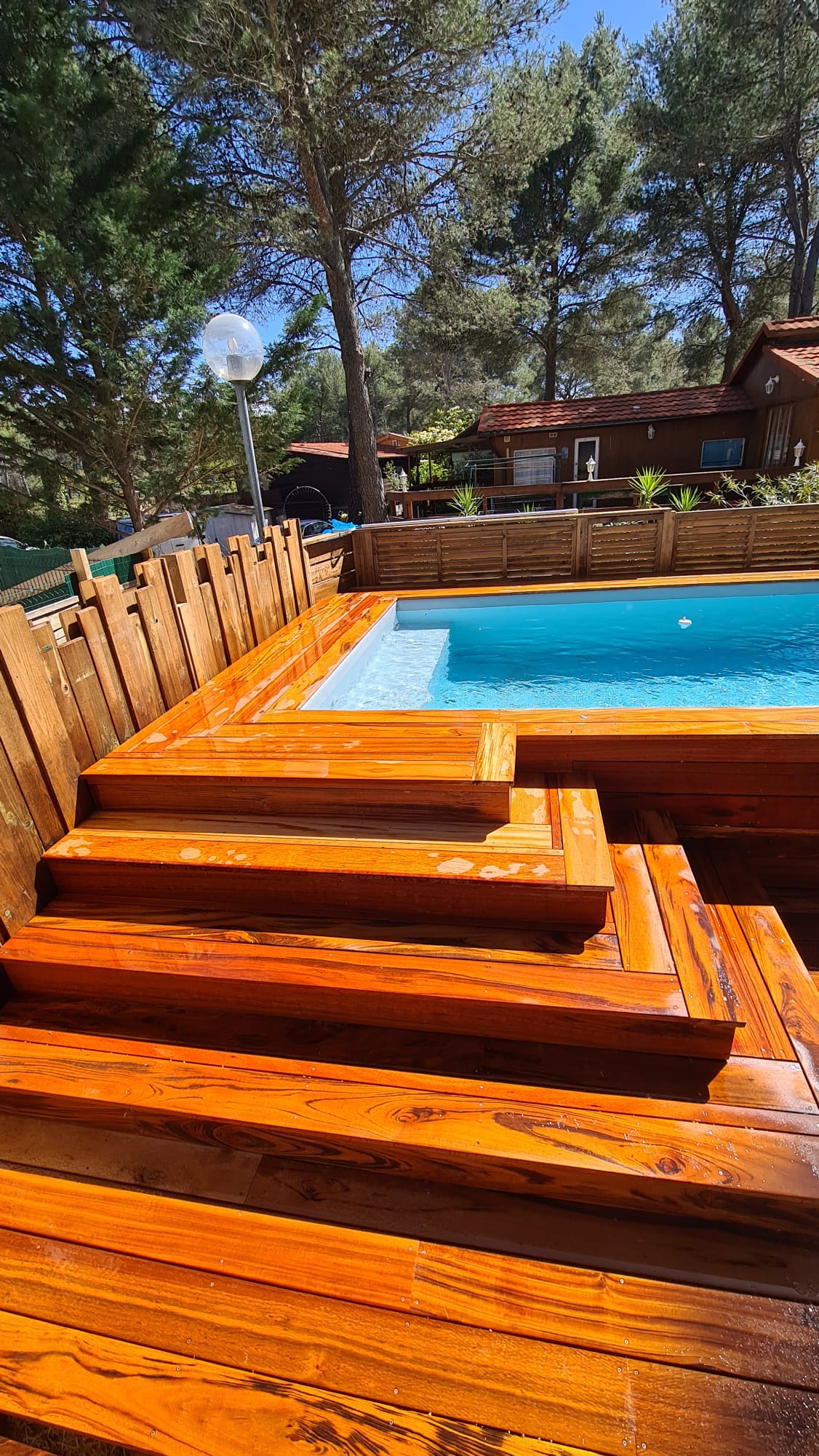 escalier en bois sur-mesure acces piscine en bois le castellet ms construction bois renovation