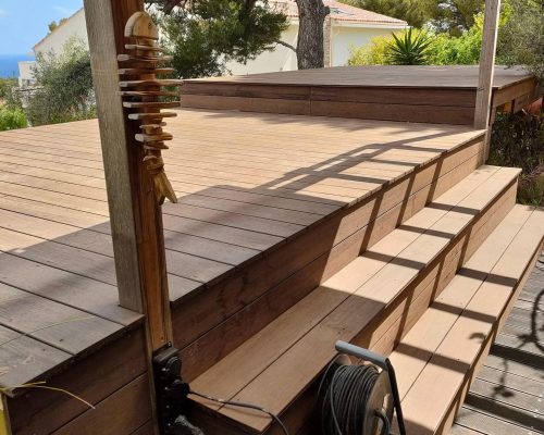 poseur terrasse bois bandol suspendue ms construction bois renovation villa