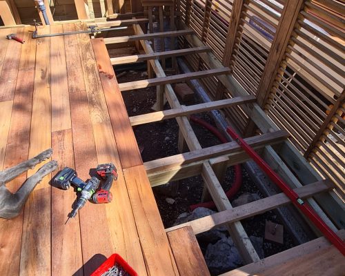 Terrasse bois Le Castellet 83330 - Tigerwood structure et lambourdes terrasse en bois exotique le castellet ms construction bois renovation